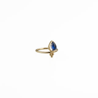 blue sheen moonstone